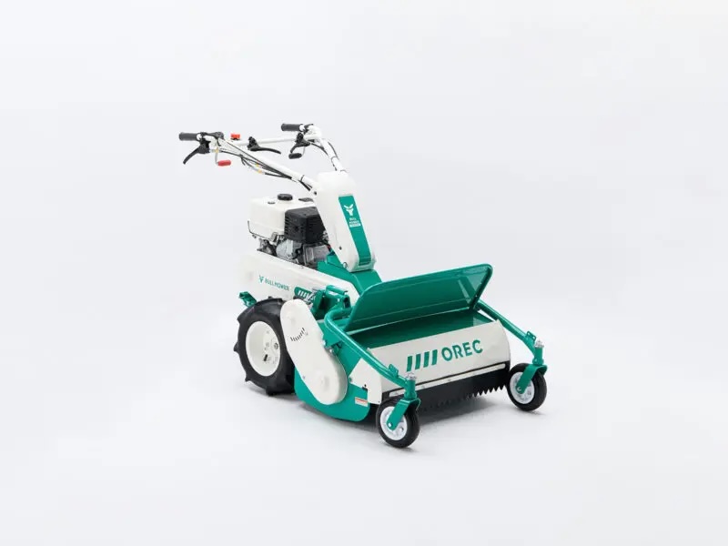 HR665 ハンマーナイフ自走式草刈機